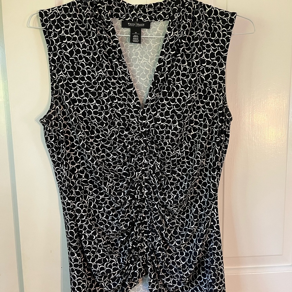 White House Black Market Circle Pattern Blouse